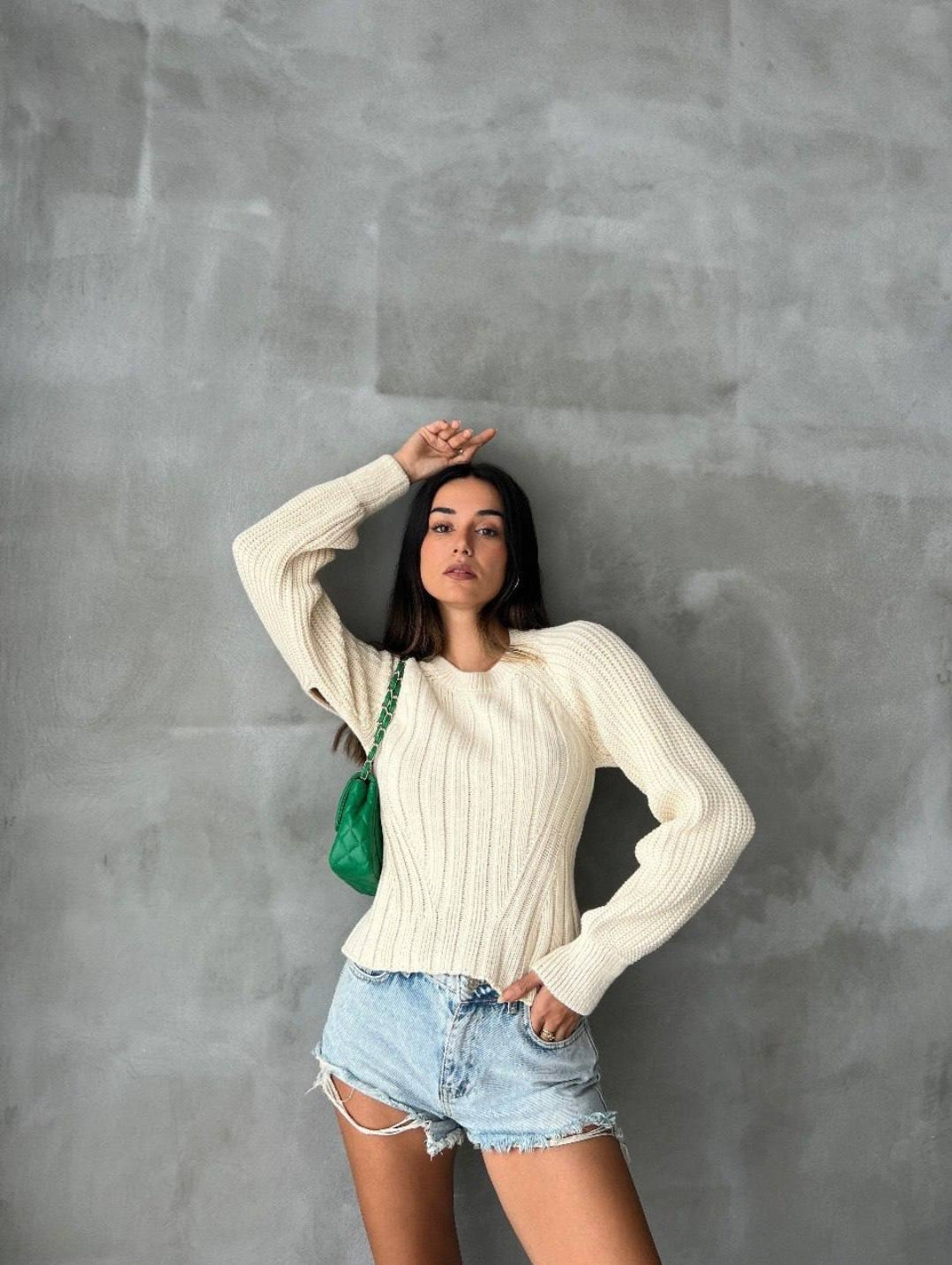 BACKLESS SWEATER