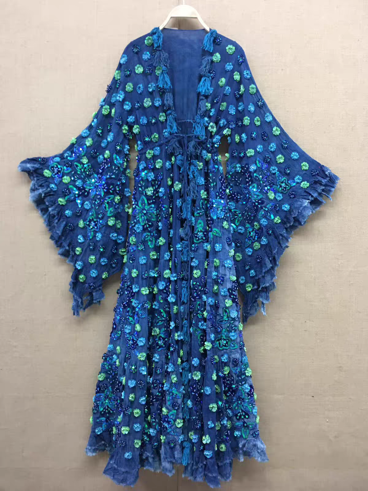 LAGUNA EMBELLISHED KIMONO