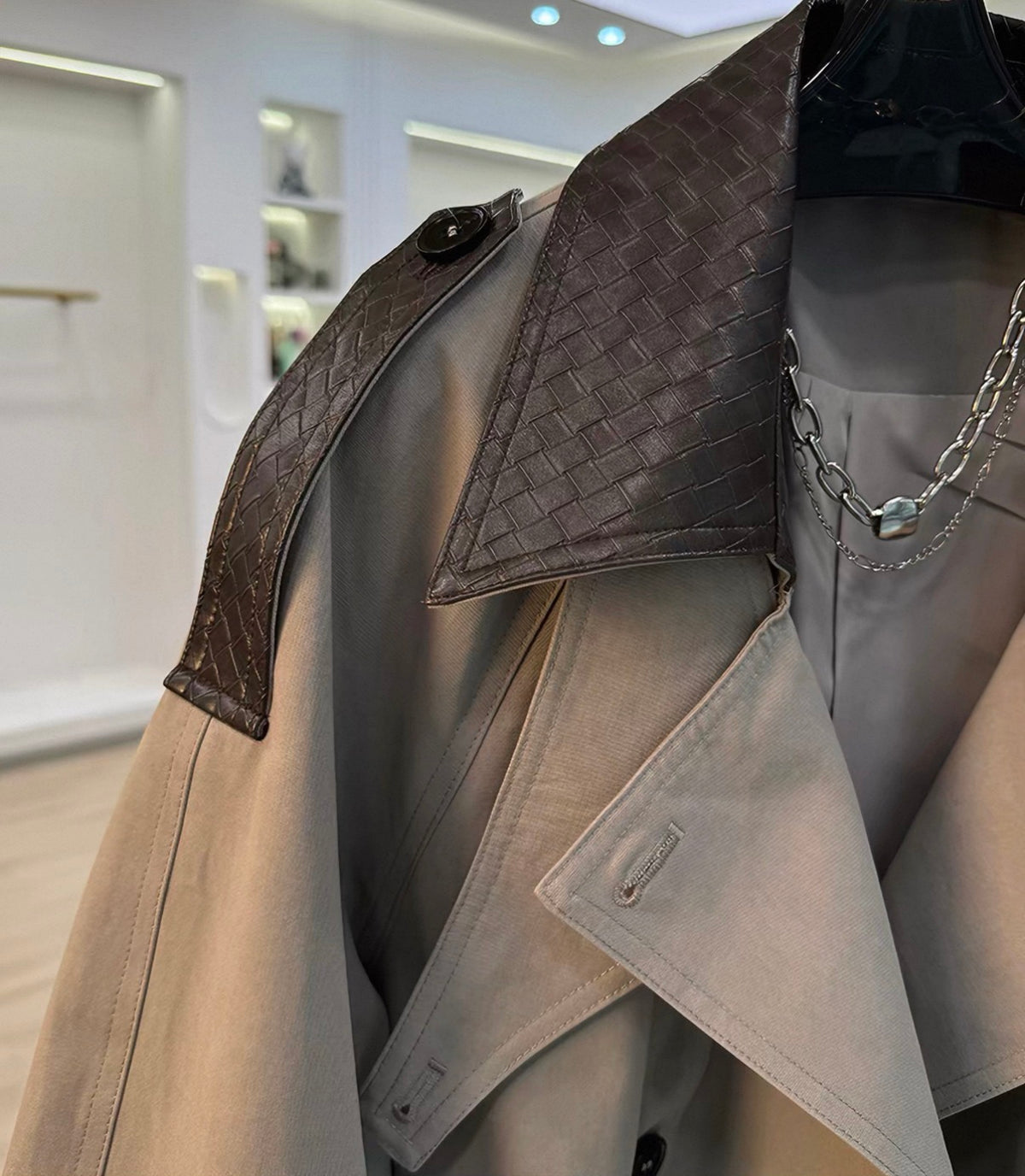 THE DOWNTOWN TRENCH JACKET