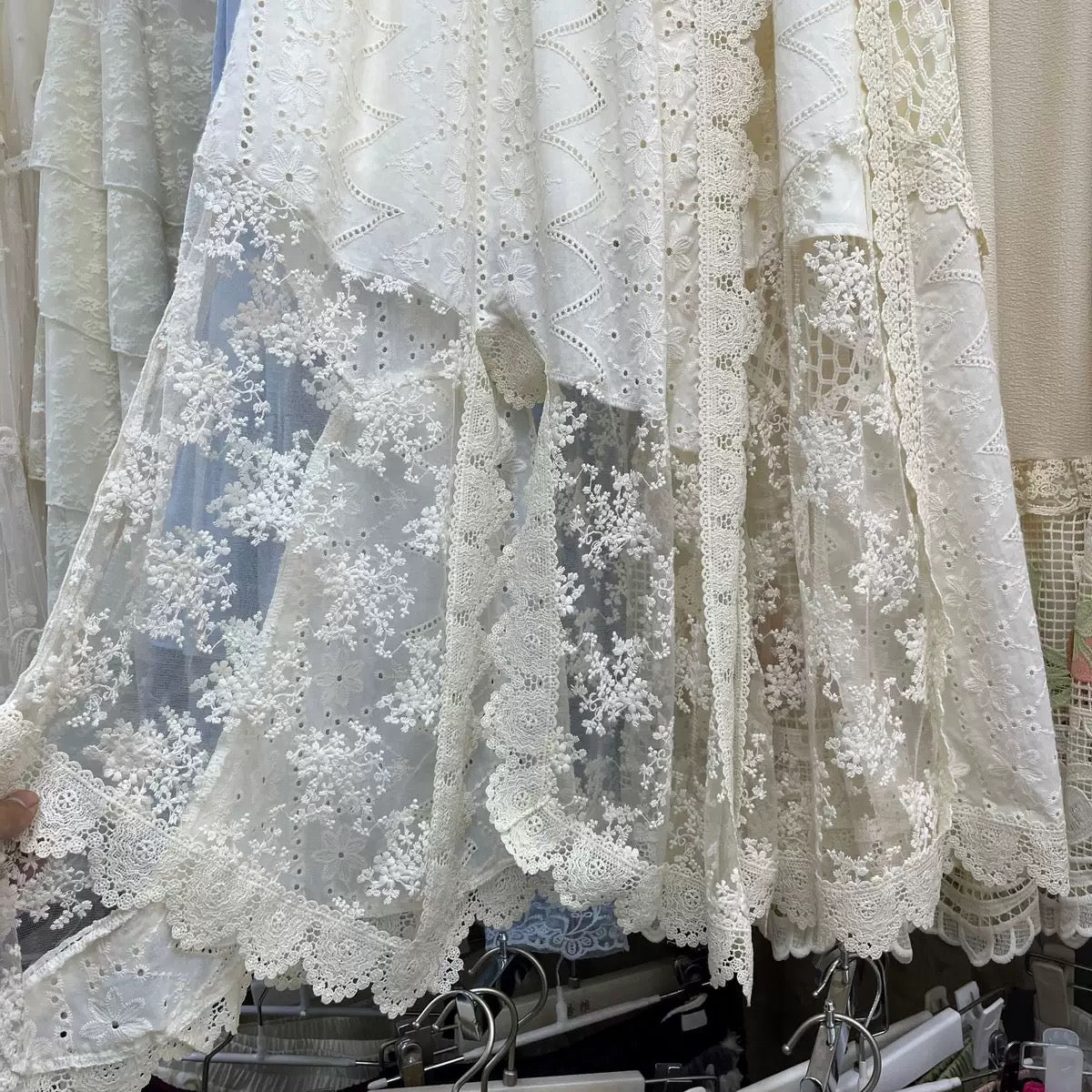 LACE AFFAIR IRREGULAR SKIRT