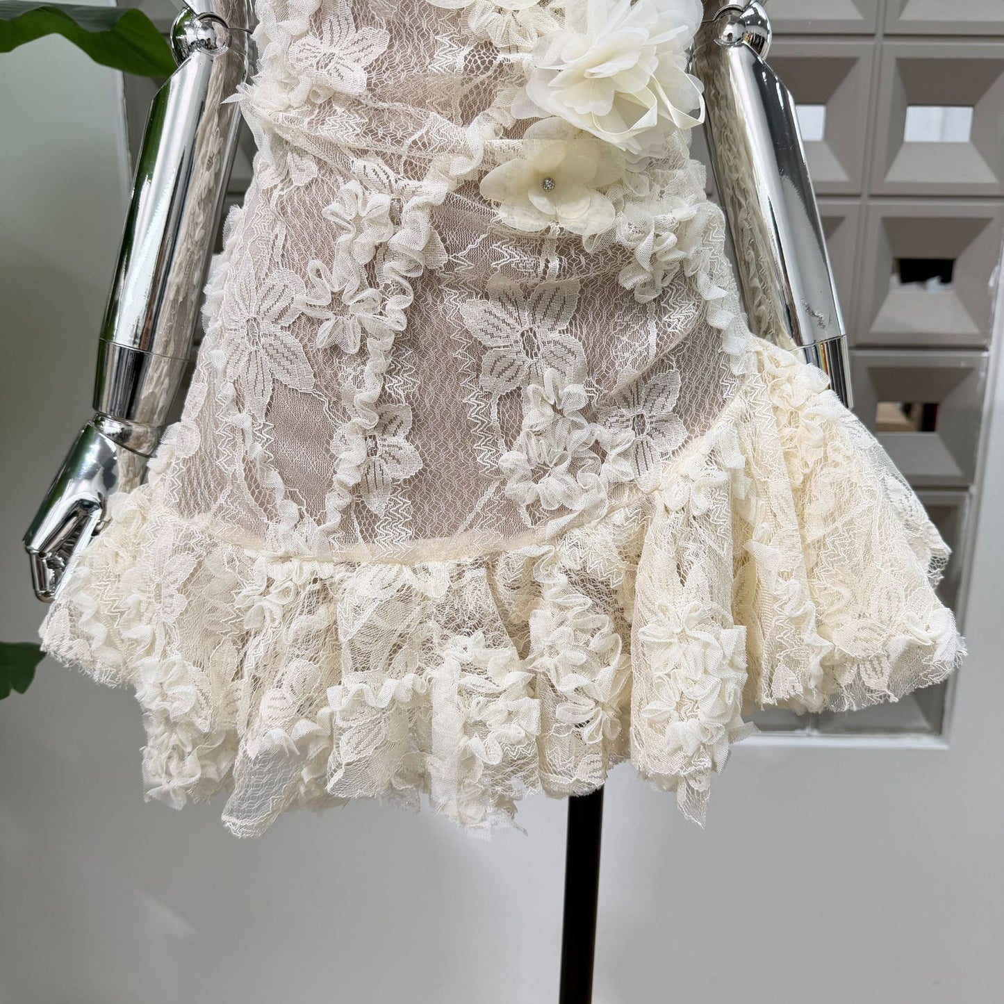 MOONFLOWER LACE MINI