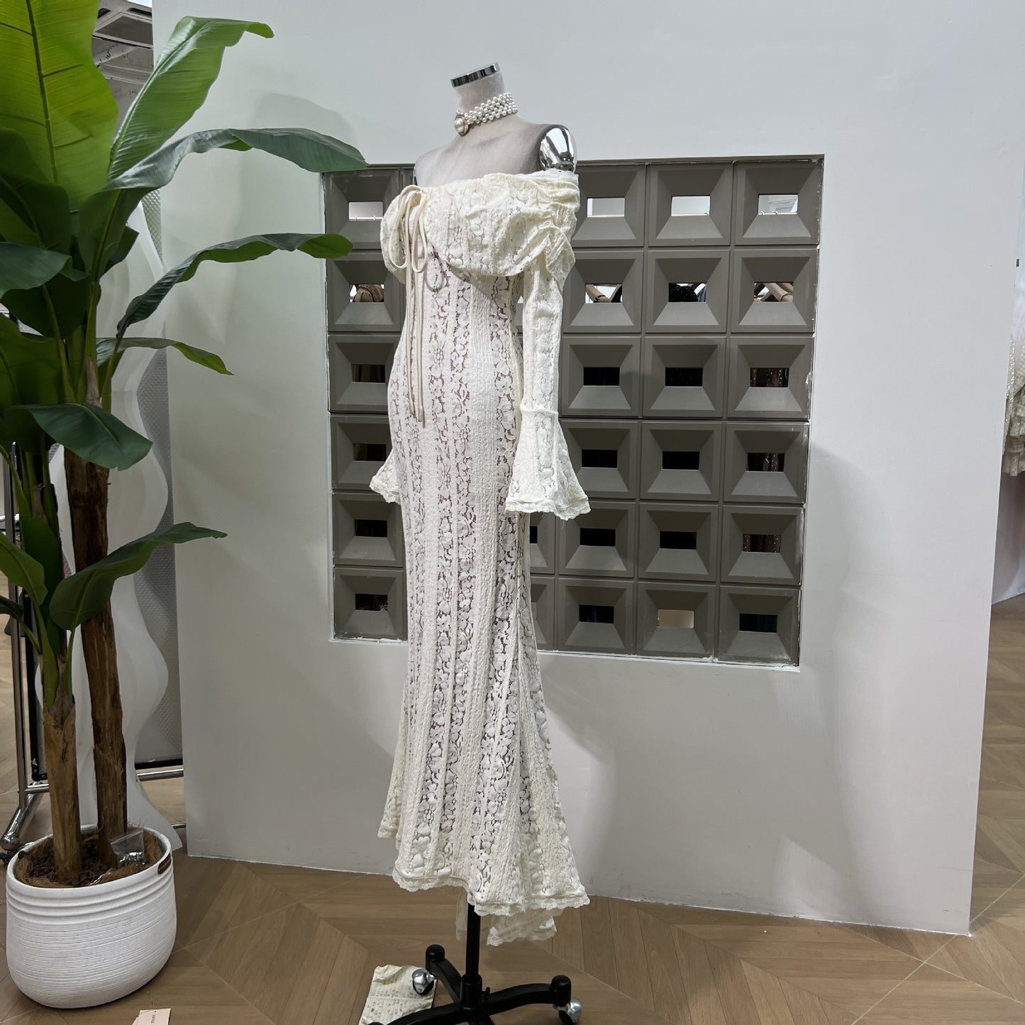 LUNARIA DRESS