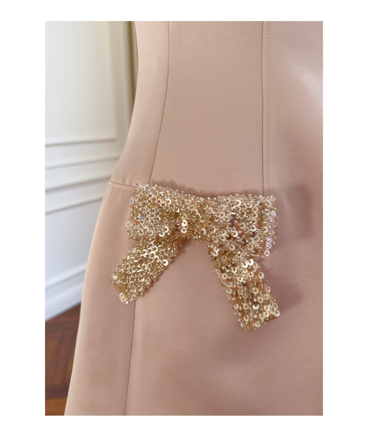 THE ELOISE MINI