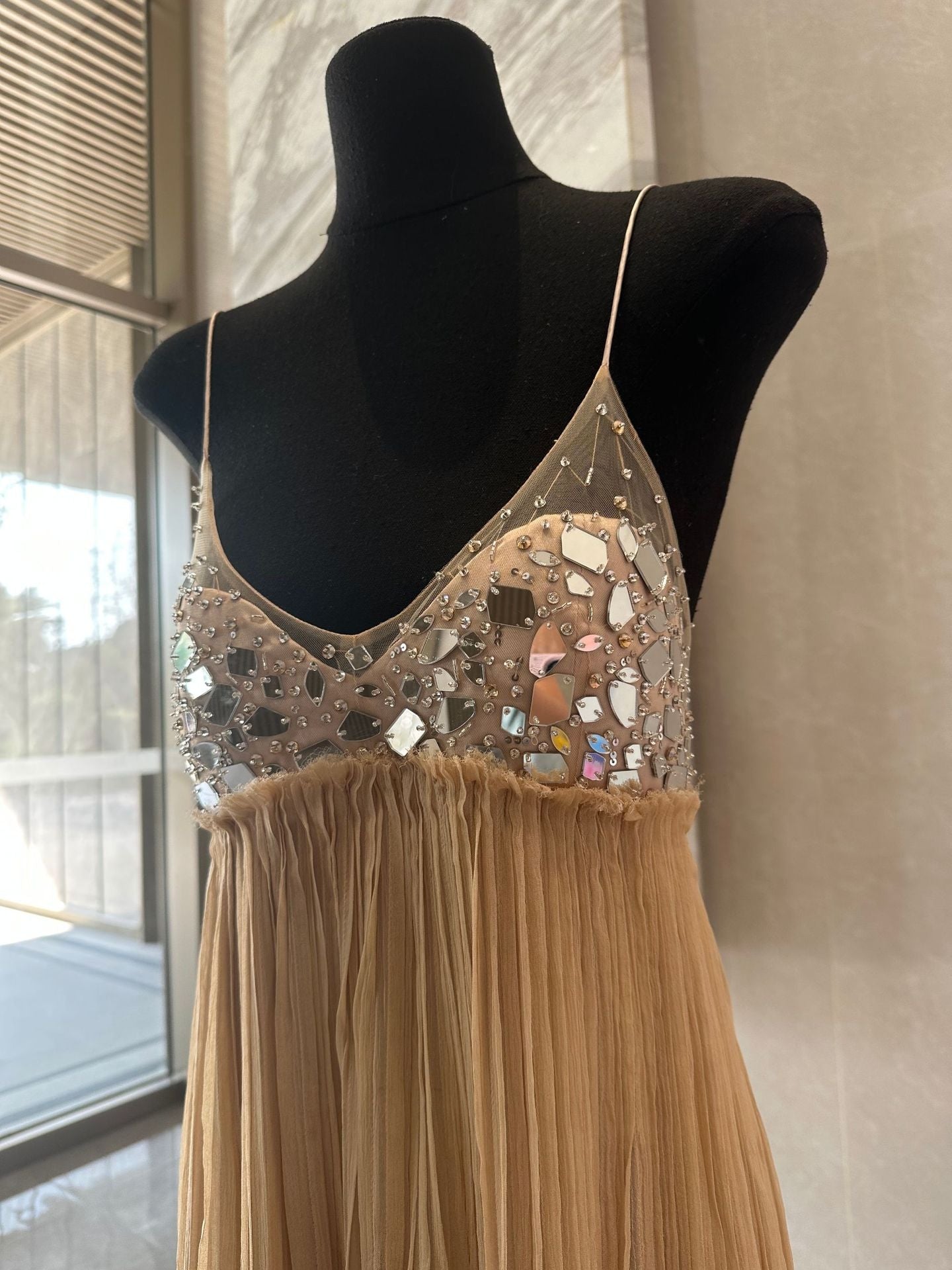 IT GIRL IN GOLD MAXI