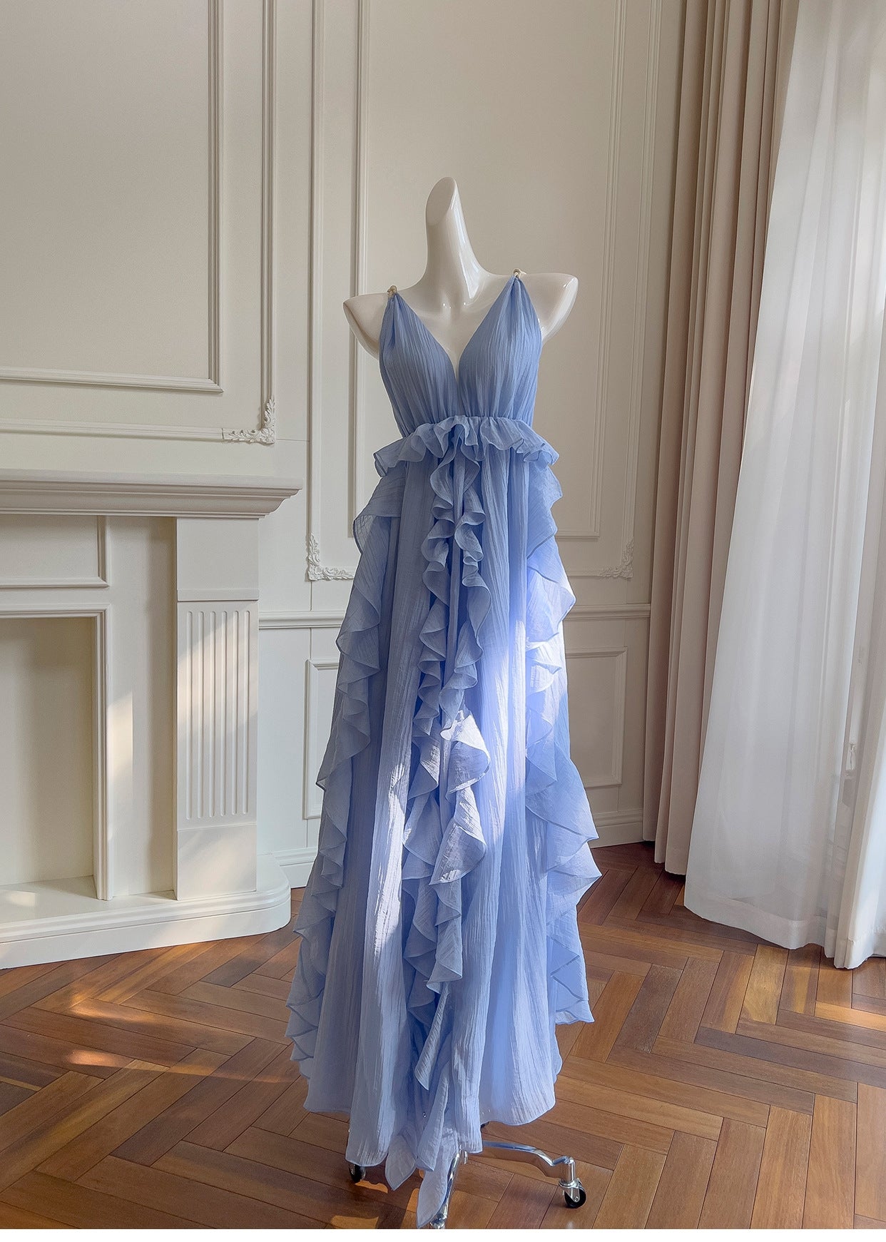 THE OCEAN MUSE DRESS - BLUE