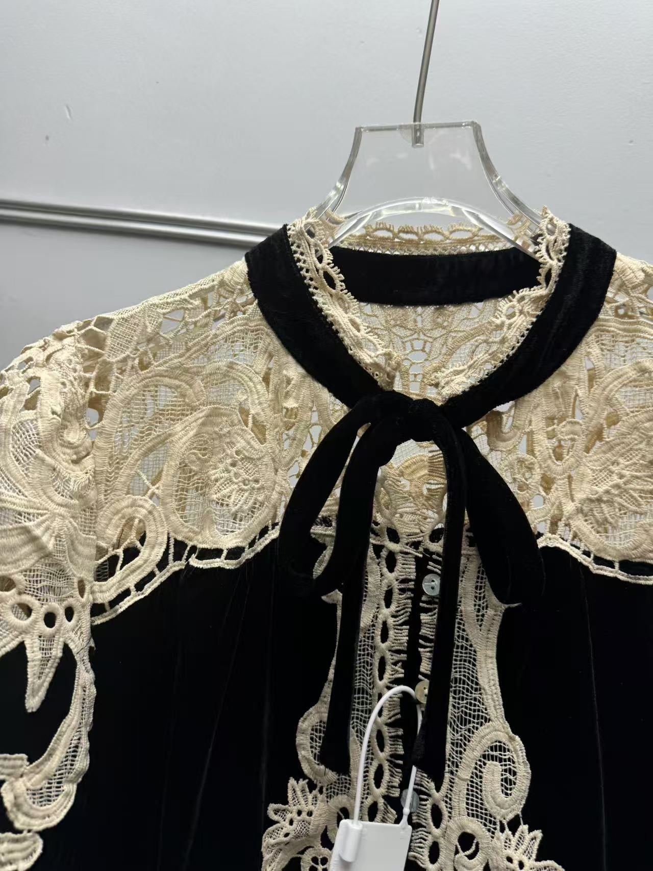 THE MIDNIGHT LACE DRESS