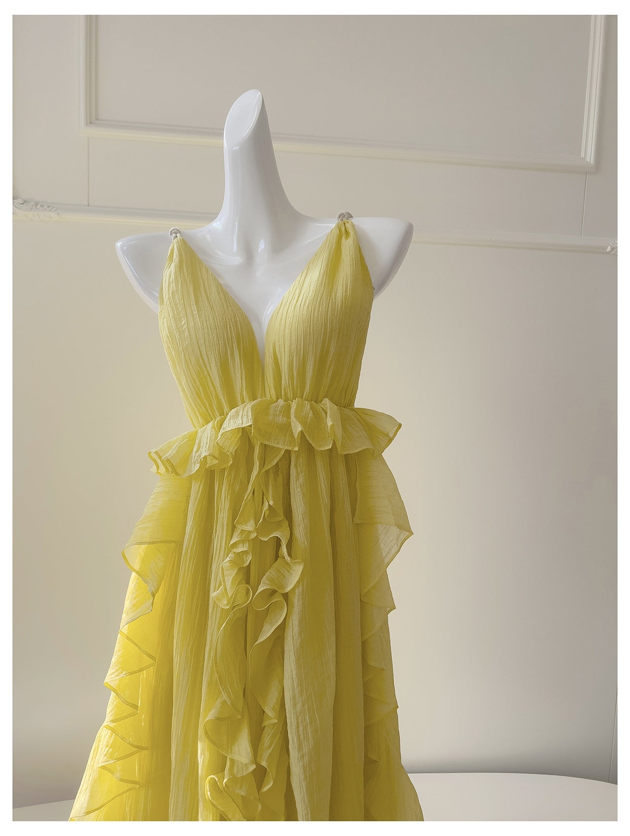 THE OCEAN MUSE DRESS - YELLOW