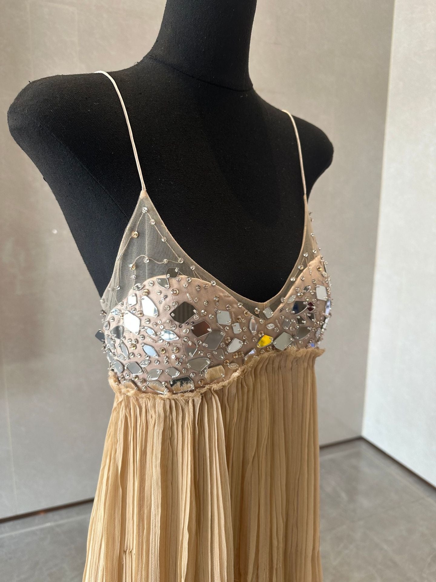IT GIRL IN GOLD MAXI