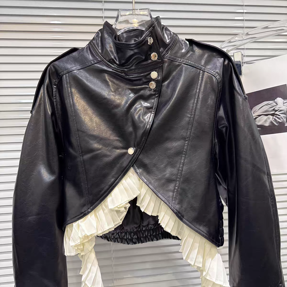 ÉLAN PLEATED LEATHER JACKET