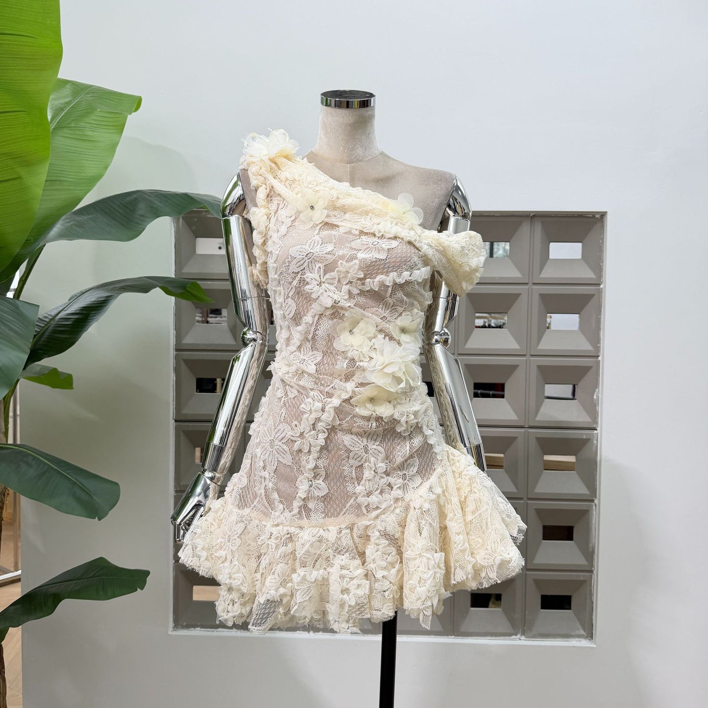 MOONFLOWER LACE MINI