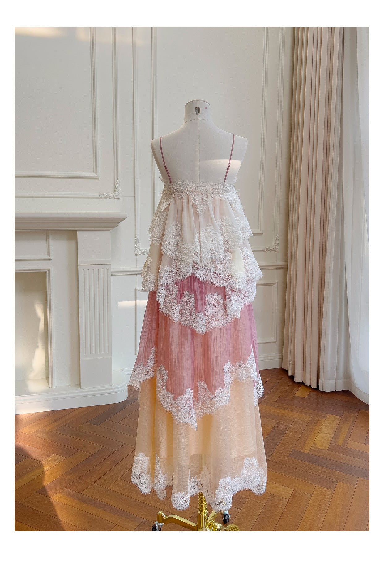 WHISPER MAXI