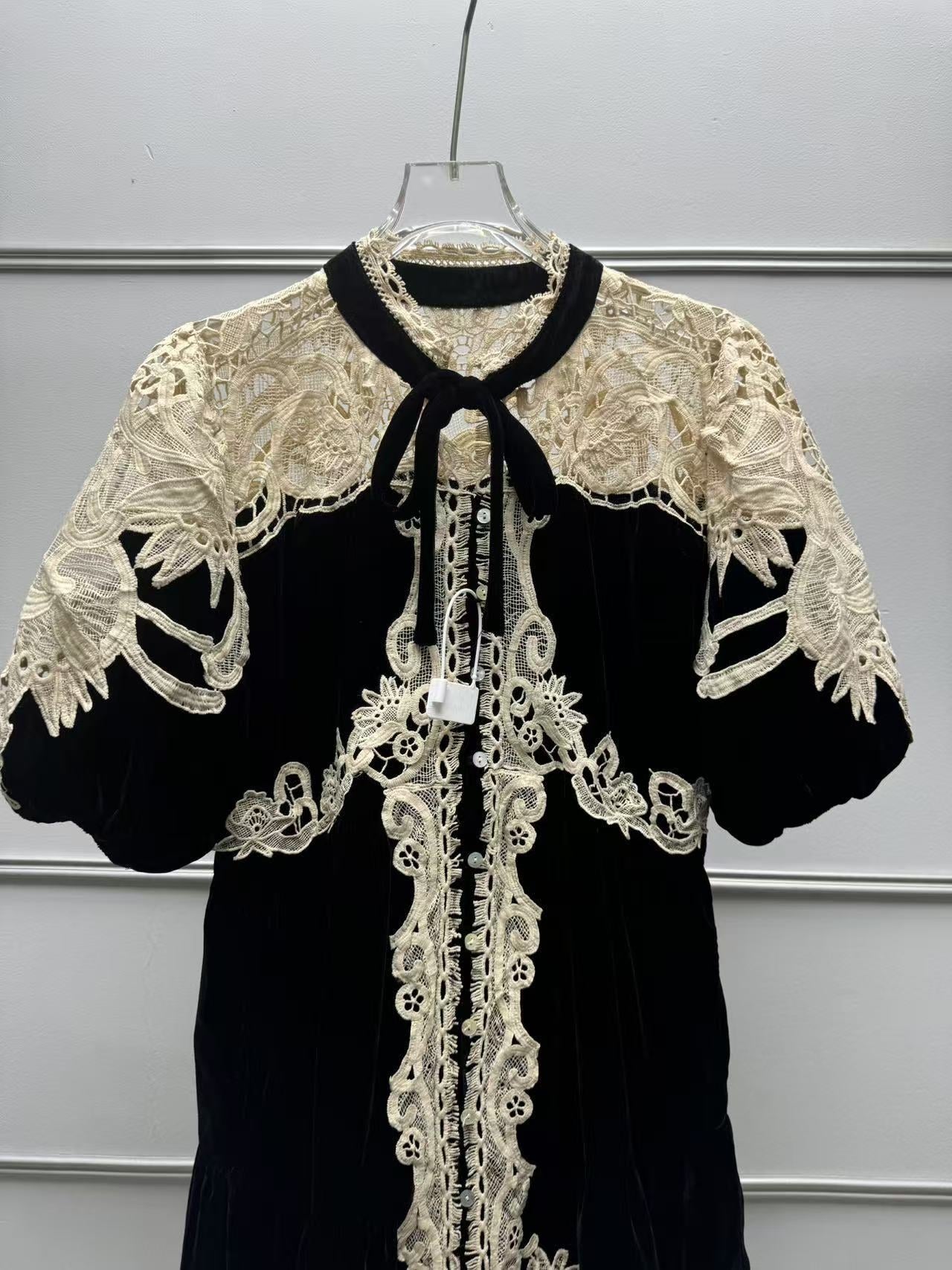 THE MIDNIGHT LACE DRESS