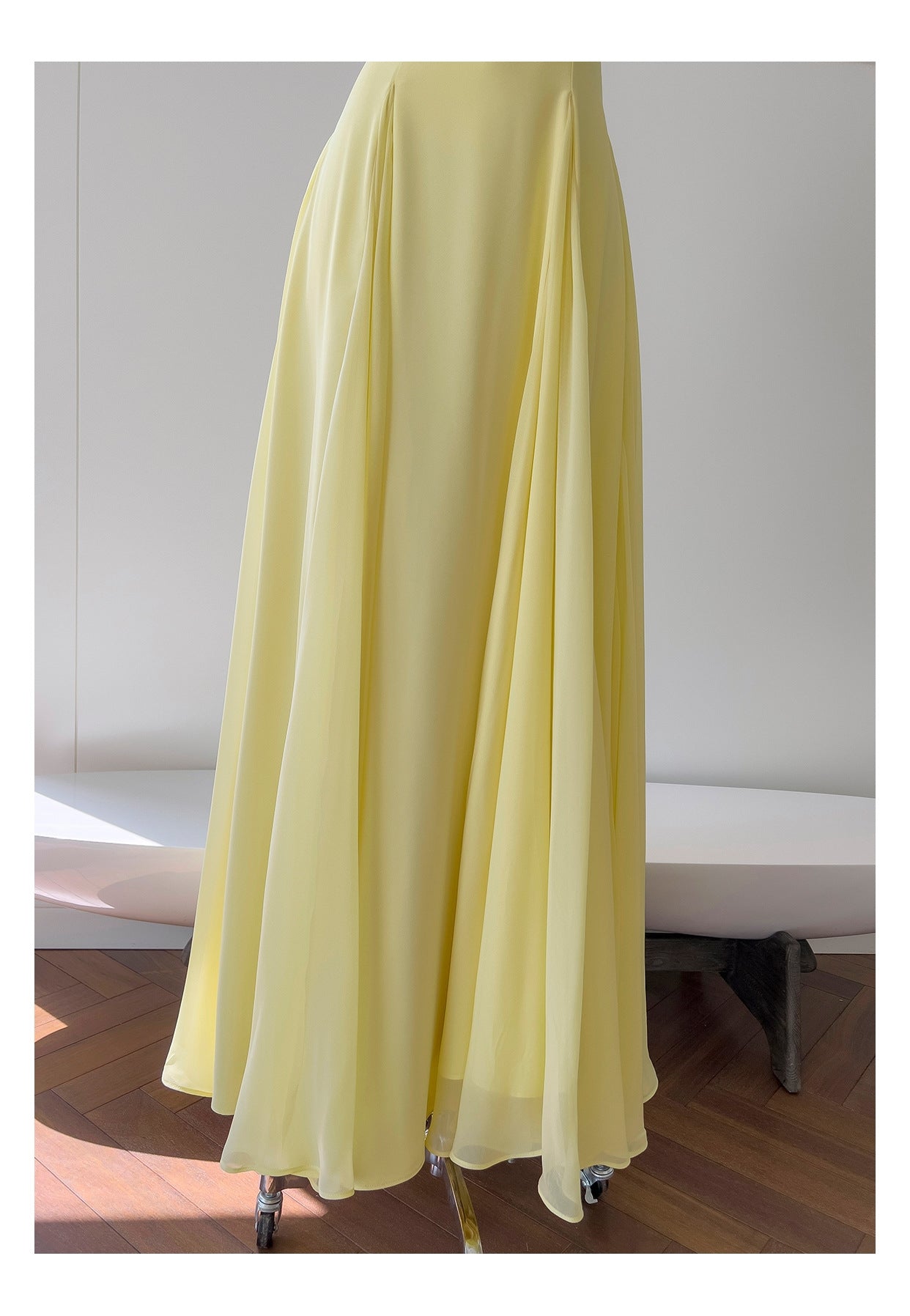 SOFT POWER DRESS - YELLOW