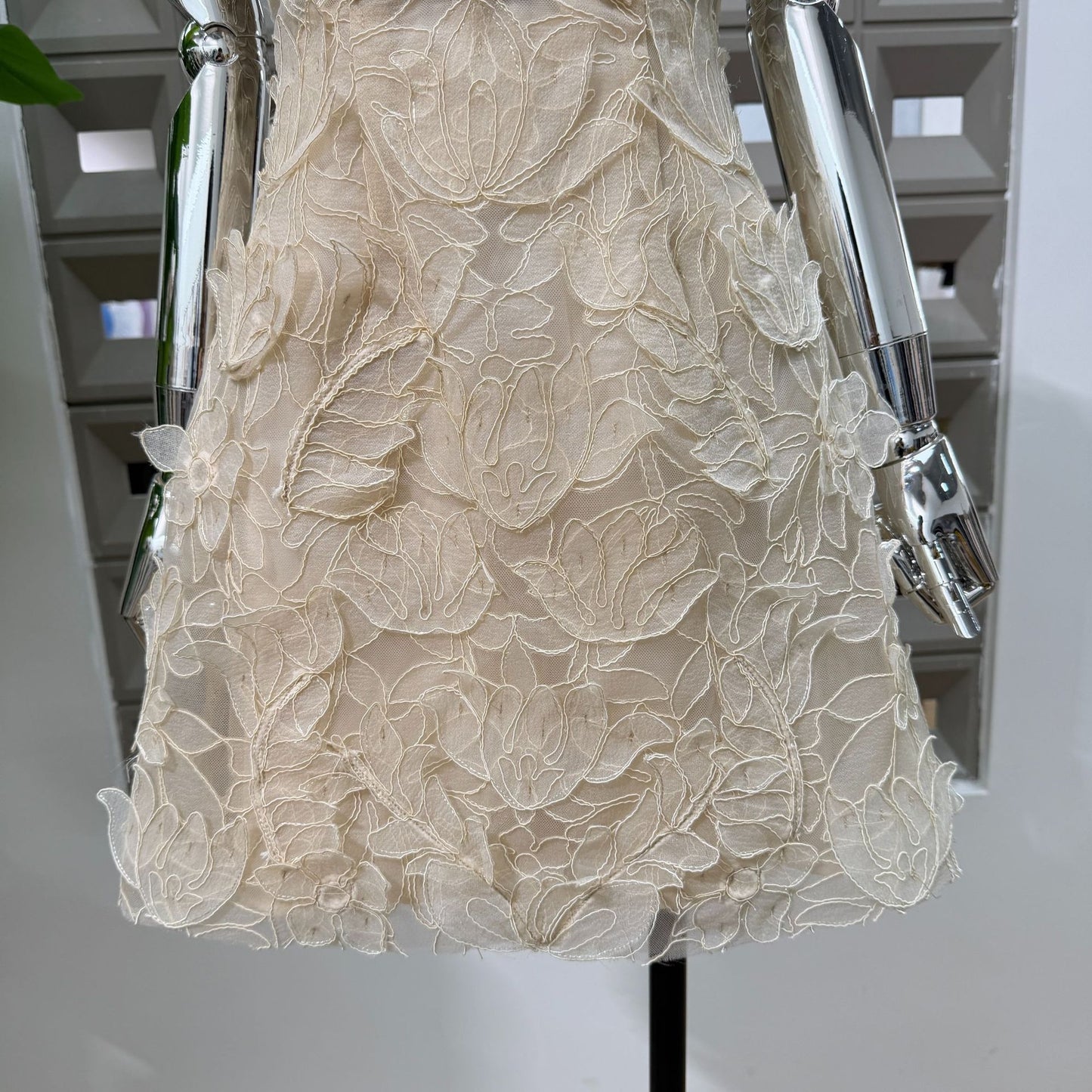 ELOWEN DRESS - IVORY
