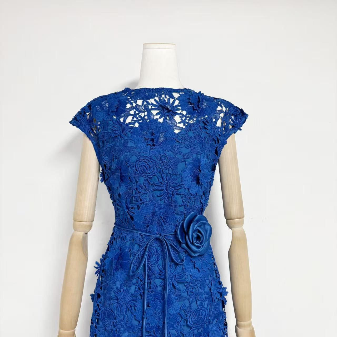 THE SAPPHIRE BLOOM DRESS