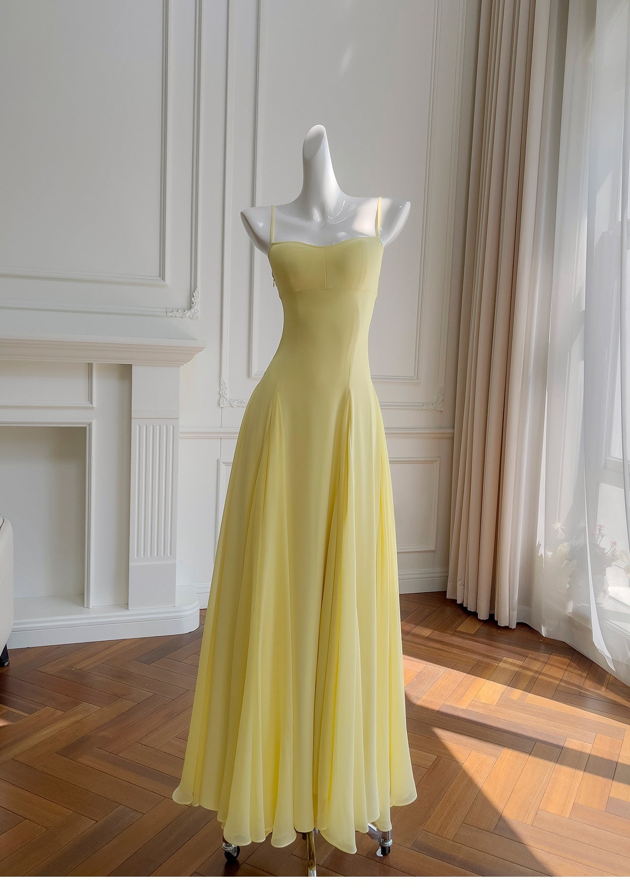 SOFT POWER DRESS - YELLOW