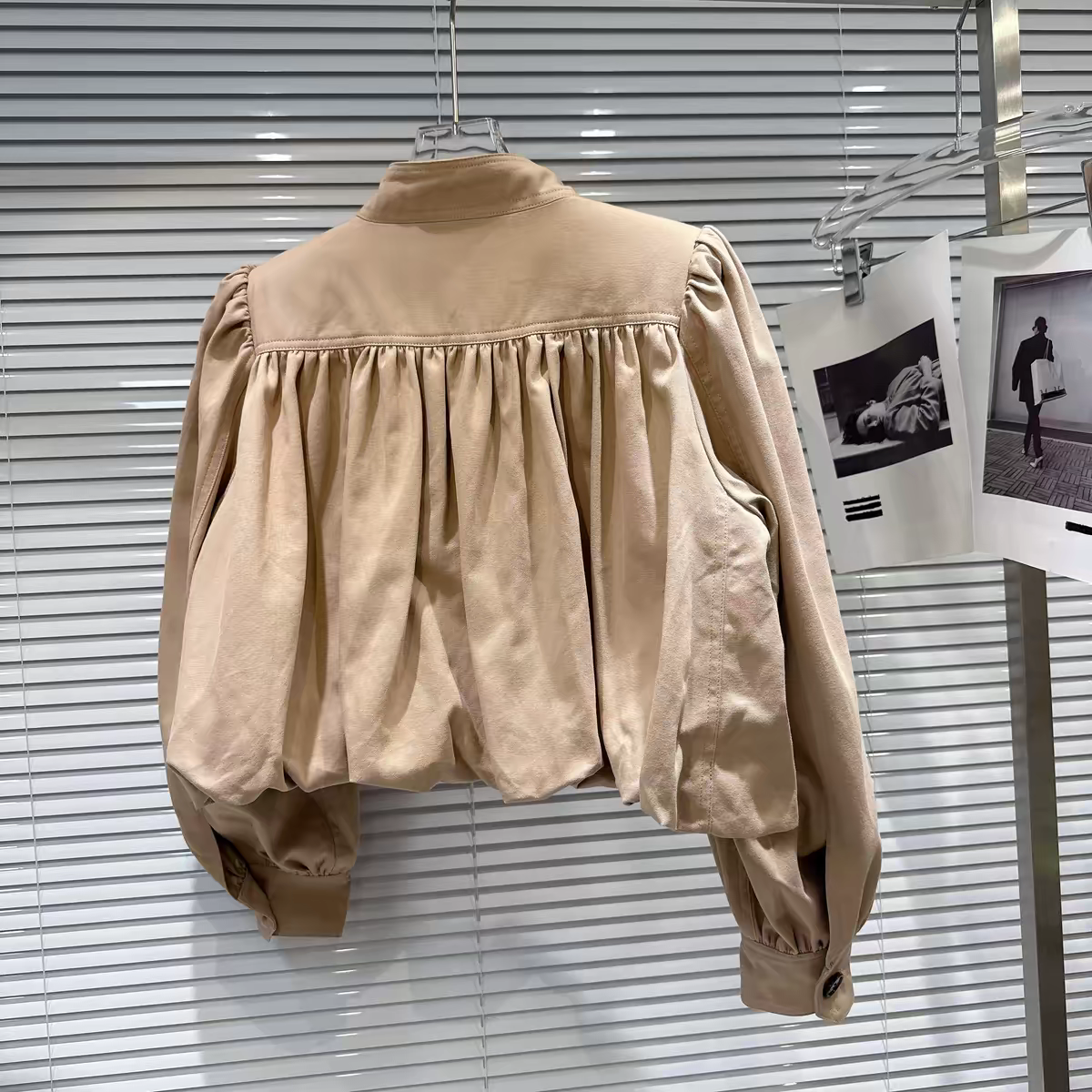 THE SIENNA GATHERED BOMBER