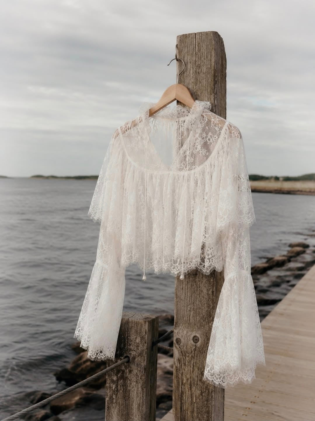 CAPRI LACE TOP