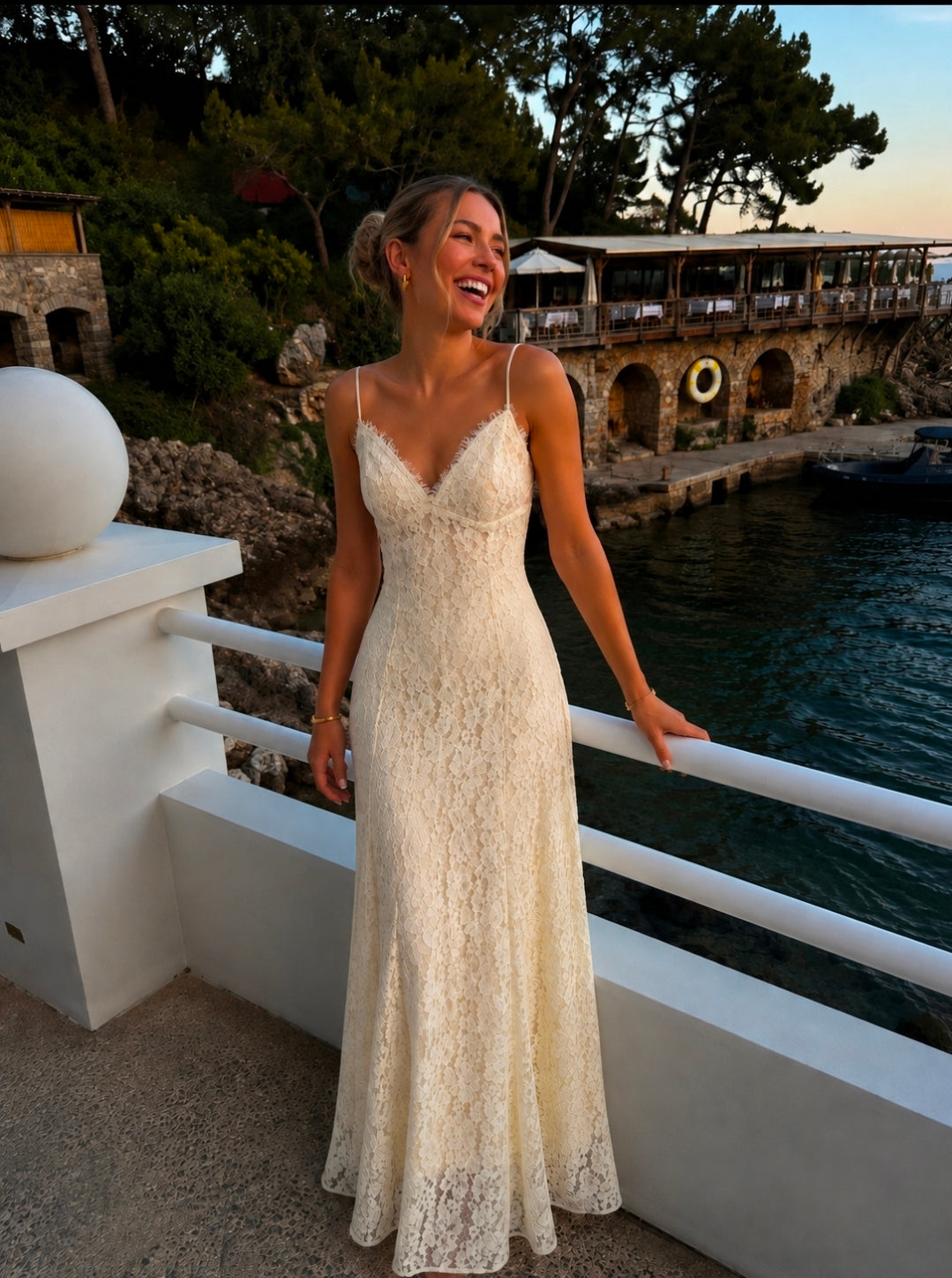 THE ÉLODIE LACE DRESS - IVORY