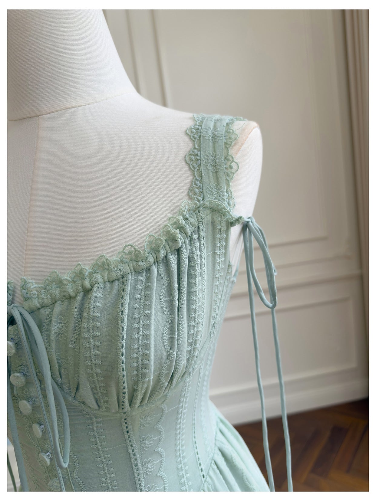 MEADOW MUSE DRESS